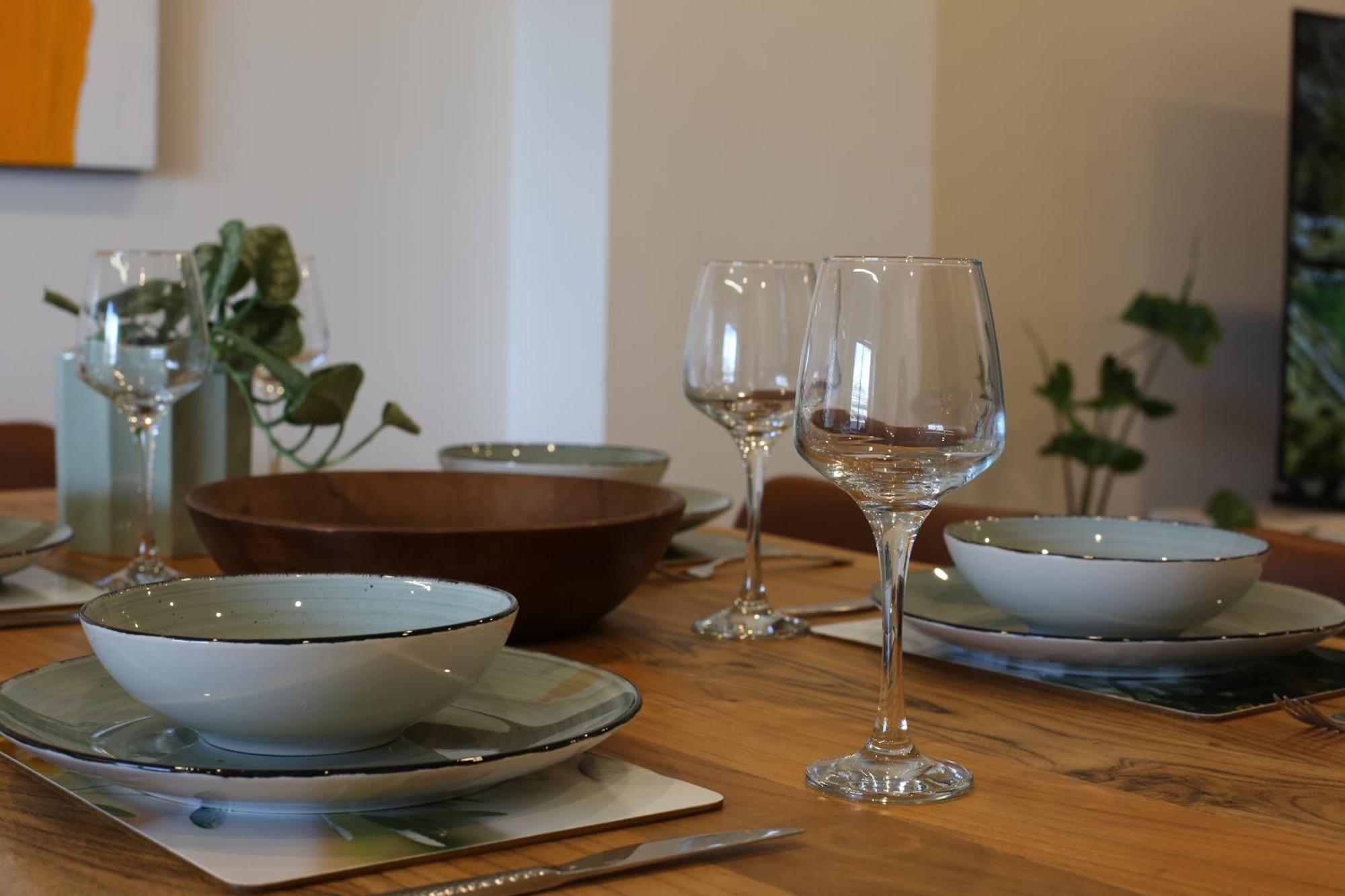 Cozy And Comfortable, Sunny Three-Storey Building Auckland Bagian luar foto